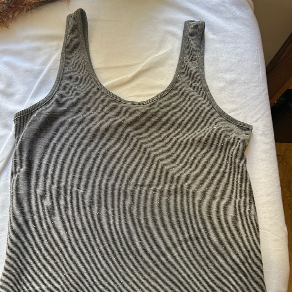 Ichi brand tank top. NWO tags. Cute and a little sparkle. Size small
